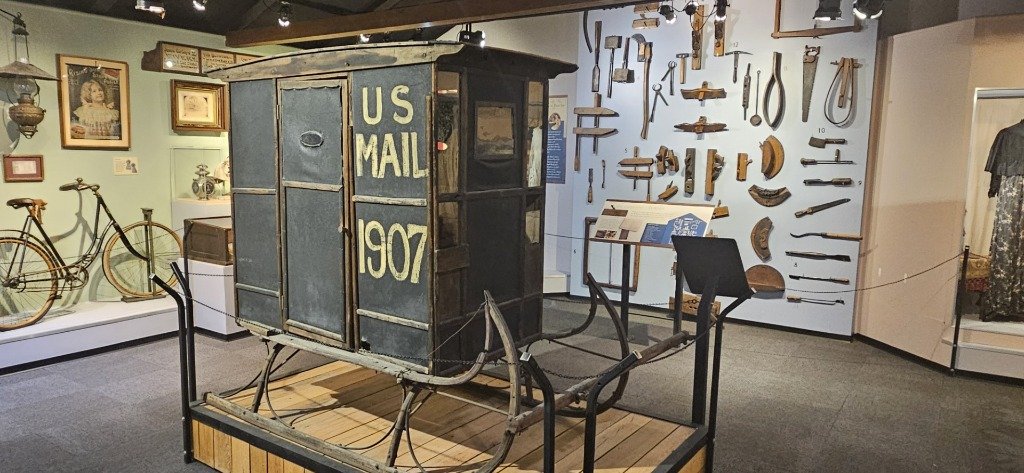 1907 US Mail Sleigh & Tools